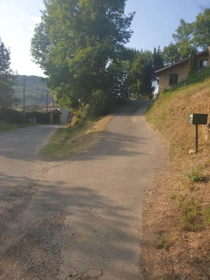Apartment Location De Vacances A Neylis Avec Vue Sur Les Forets Et Les Champs Carla-de-Roquefort